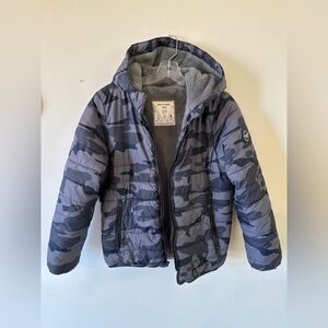 Boys Abercrombie Puffer Coat Gray Camo Size 13/14 Used